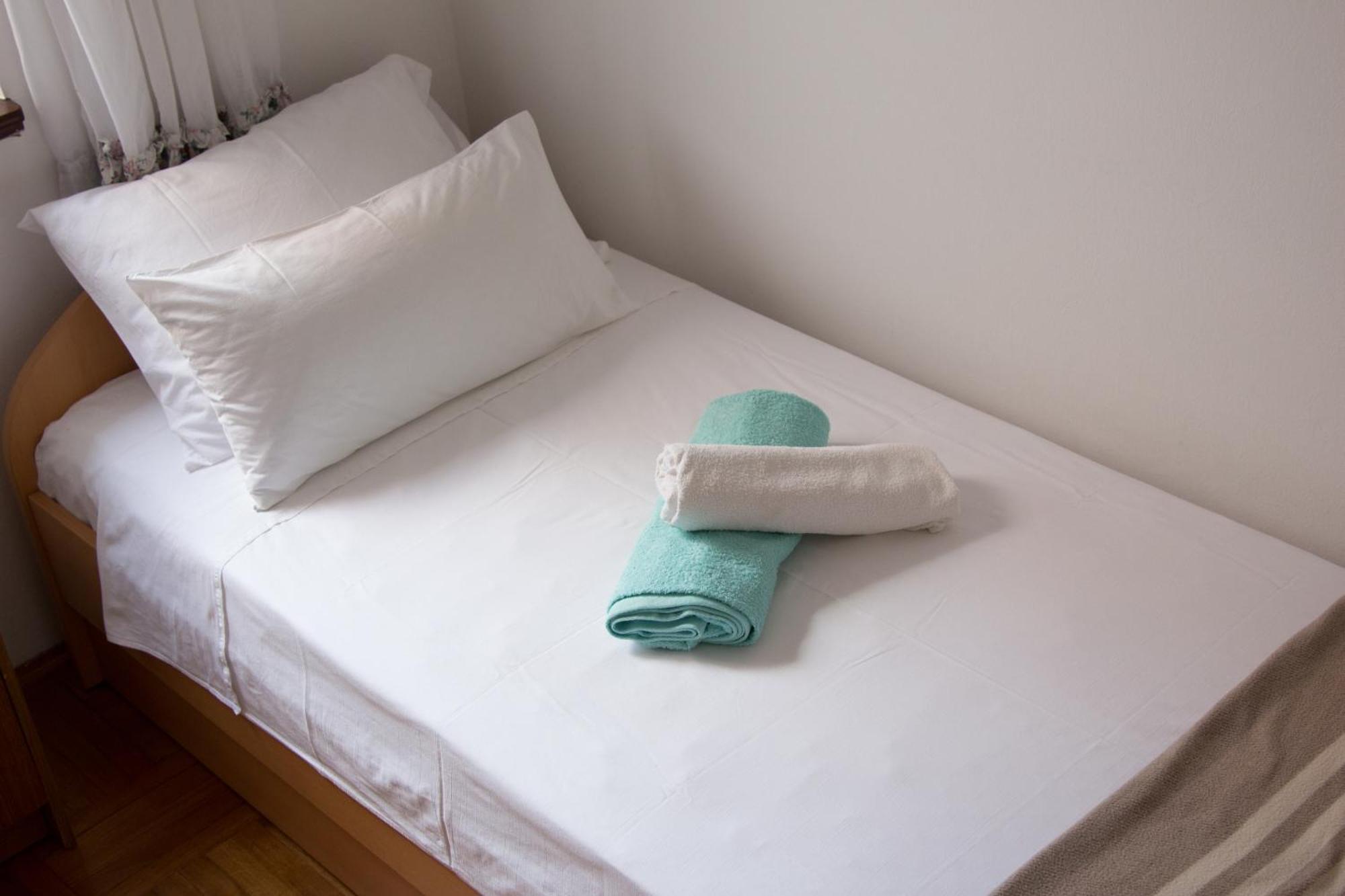 Krajcer Apartments Pula Bagian luar foto